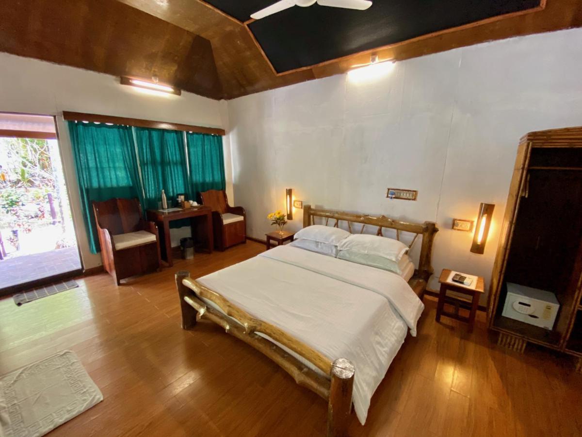Wild Orchid Hotel Kala Pathar Beach Exterior foto